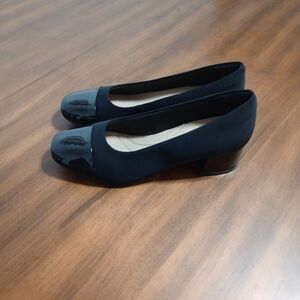 Clarks Black Low Block Heel Pumps with Patent Cap Toe and heel